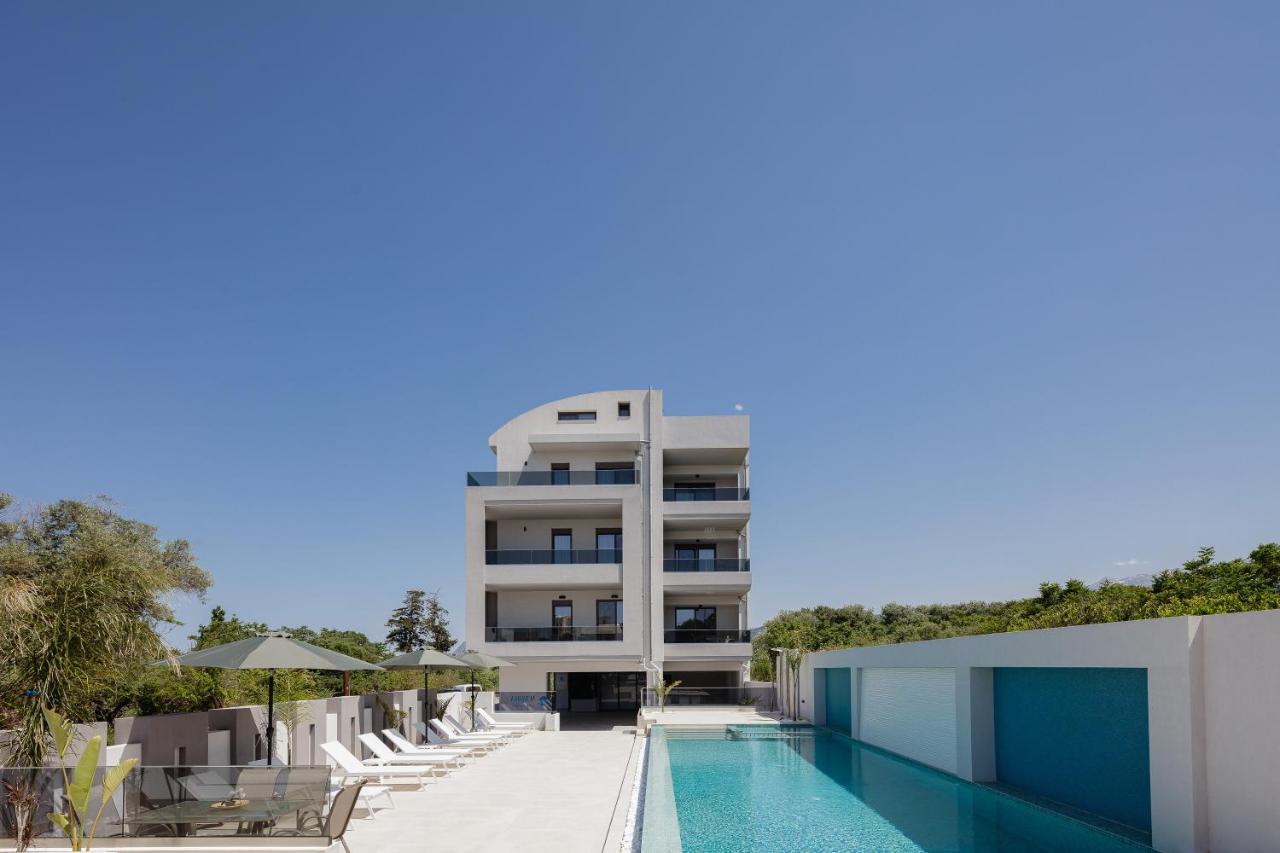 Aurora Suites Hotell *